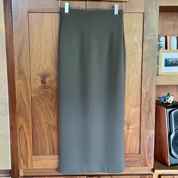 Aritzia Babaton Skirt Small - Picture 1 of 8